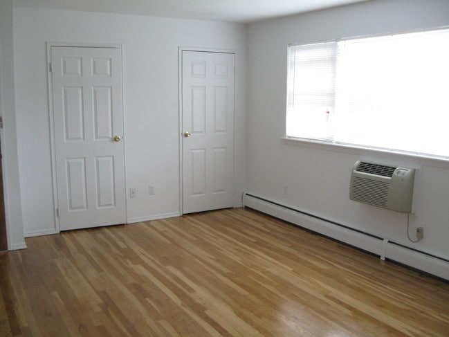 Photo - Pinefield Manor