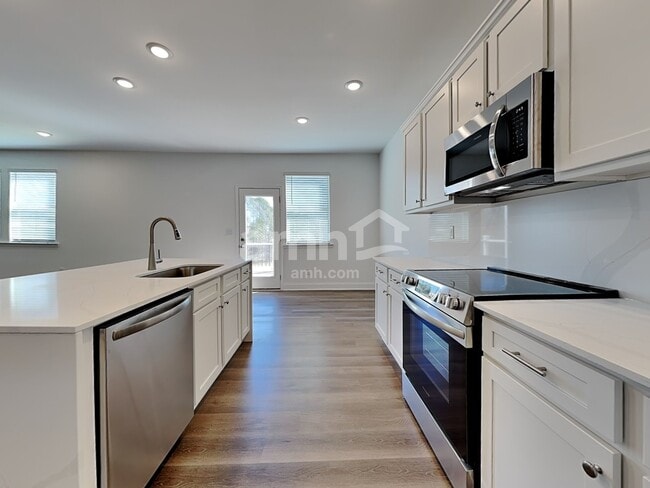 Photo - 1515 Soapstone Rd