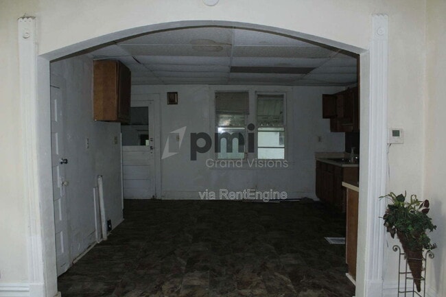 Photo - 1657 E Main St