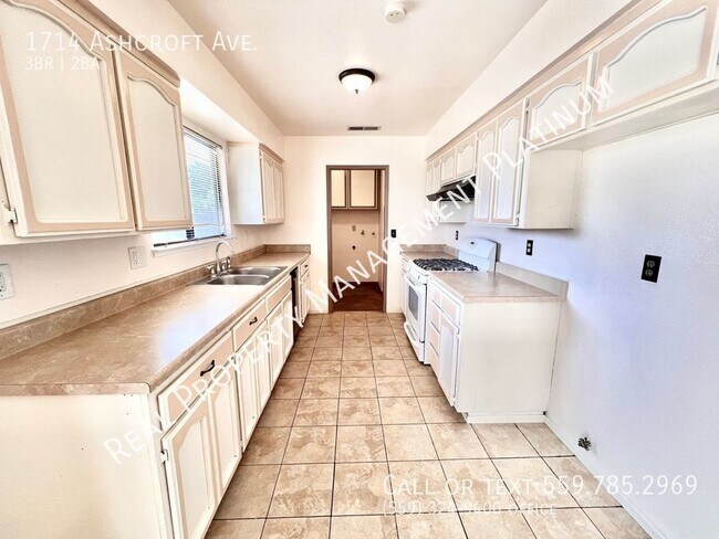 Photo - $1,950 Fowler & Gettysburg, 3 Bedroom Home...