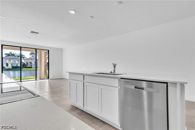 Photo - 1424 Weeping Willow Ct