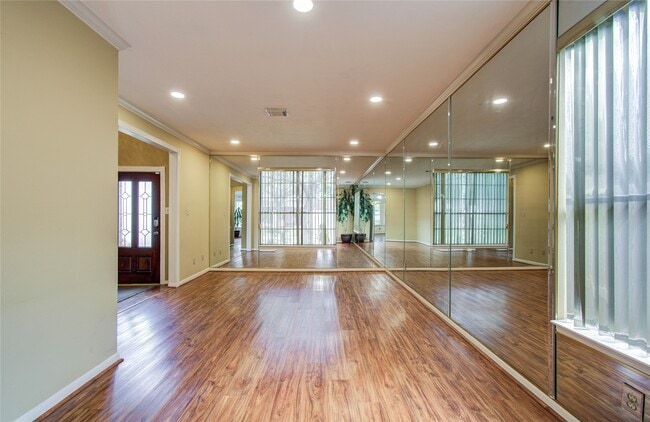 Photo - 16218 Ruffian Dr