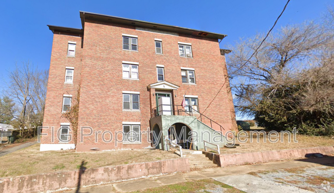 Building Photo - 605 W E St Rental