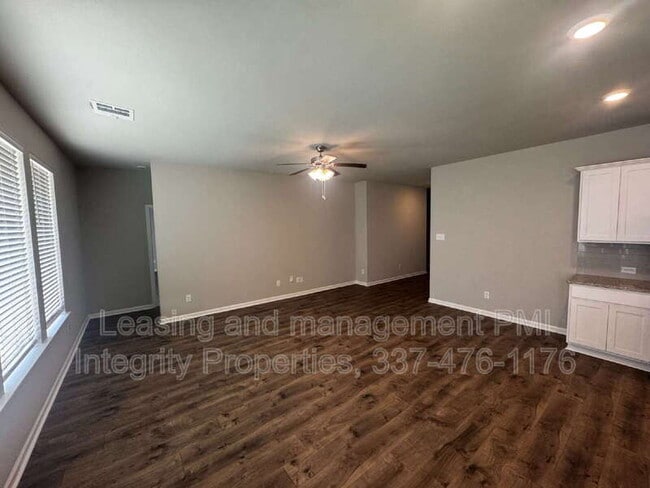 Photo - 115 Rue Chateau Royal Dr