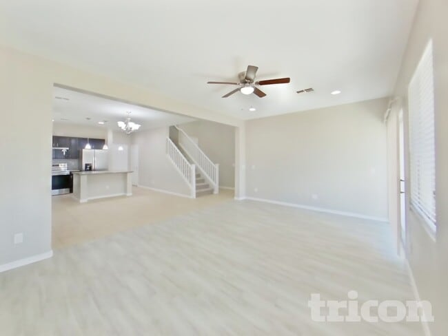 Photo - 819 W Dana Dr