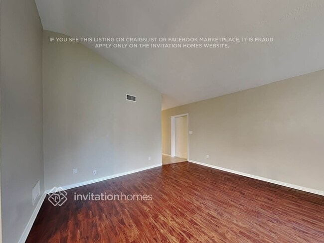 Photo - 2464 Carolton Rd