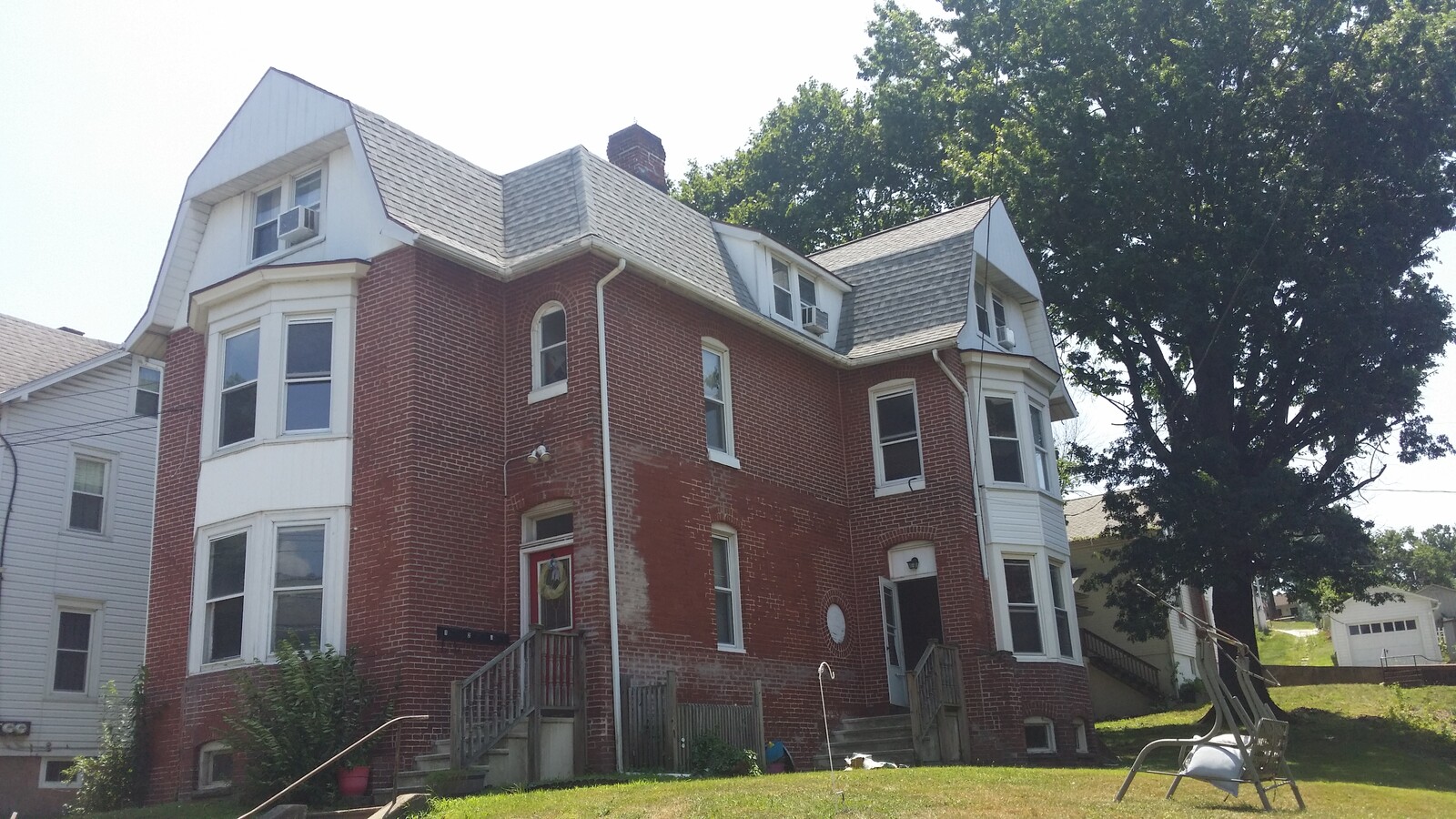Photo - 502 E 1st St Apartments Unit 3