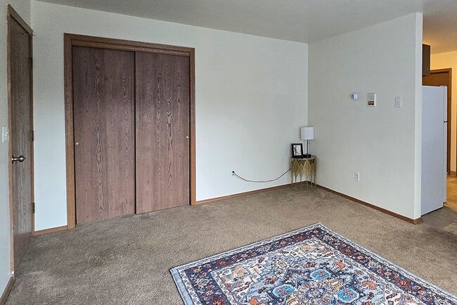 SHAWANO APARTMENTS