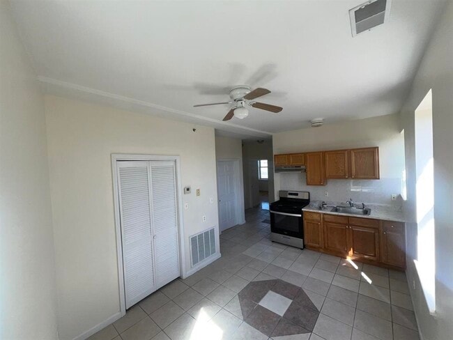250 S Orange Ave Unit 3