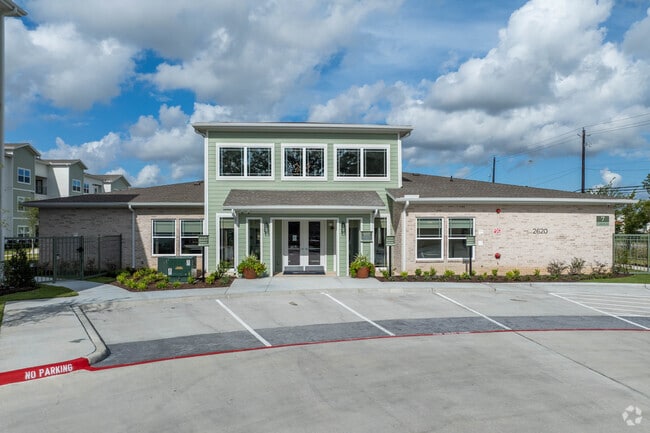 2620 Almeda Genoa Rd Houston, TX 77047