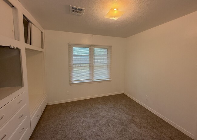 Photo - 3 Bed in MWC!