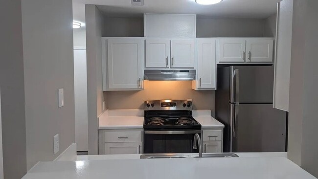 Photo - 2904-2914 W. Florida St-1bd/1ba Unit 1bd/1ba