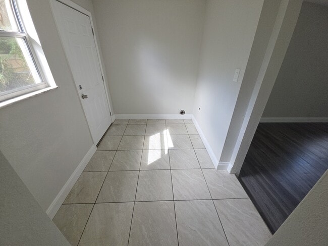 Photo - 413 Dove Ave