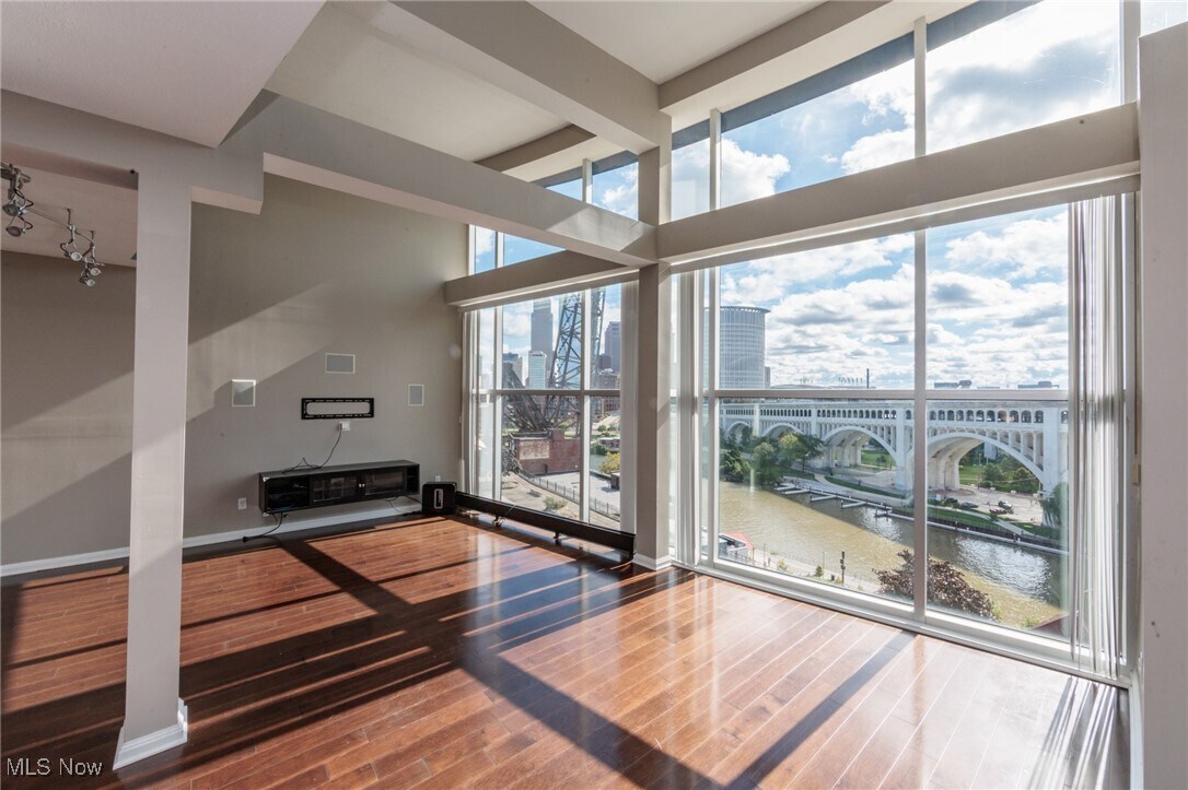 Photo - 1237 Washington St Unidad 1204