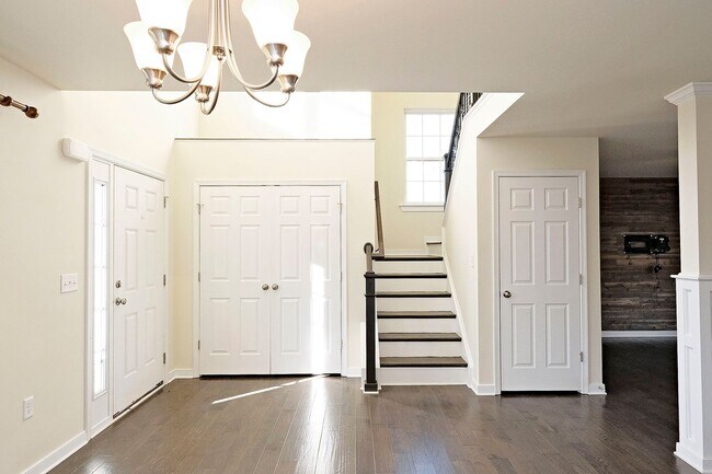 Photo - Pet-Friendly Home with Fenced Yard in Reedy Creek