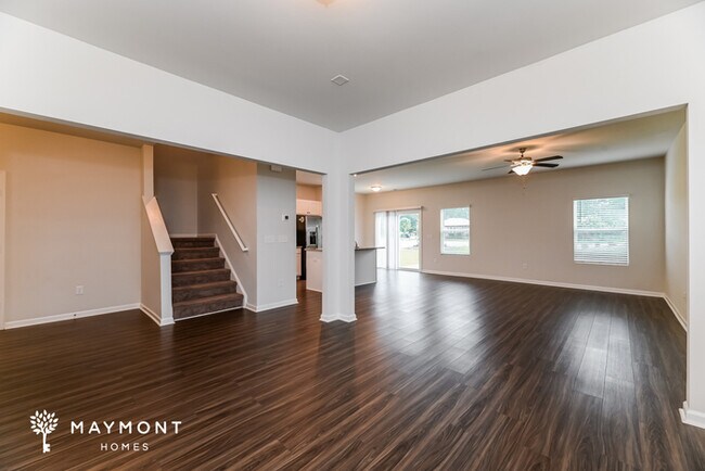 Photo - 376 Augustine Dr