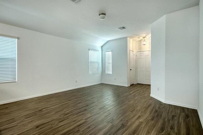 Photo - 241 Majestic Cedar Ct