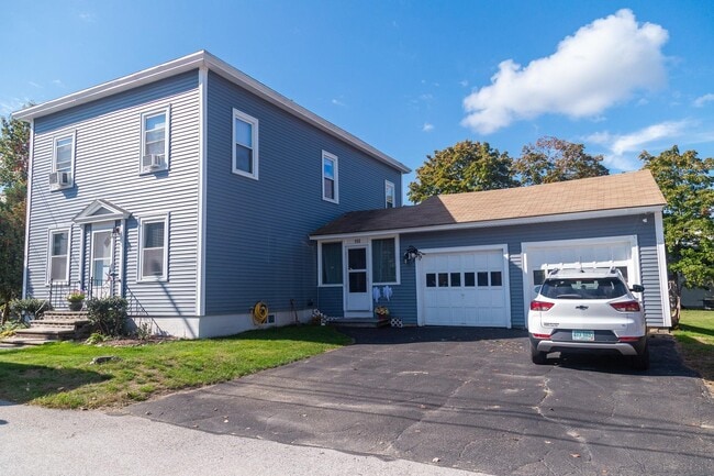 Photo - 180 Highland St