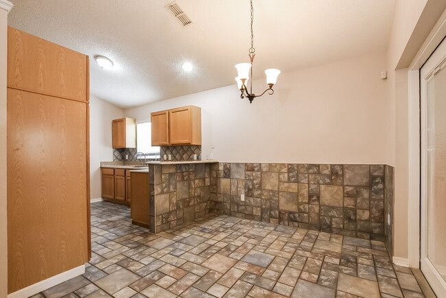 Photo - 1000 Country Cove Ct