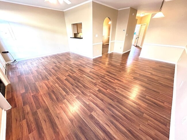 Photo - 2627 Hartley St