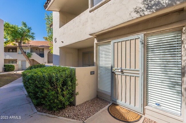 Photo - 1820 E Morten Ave Unit 117