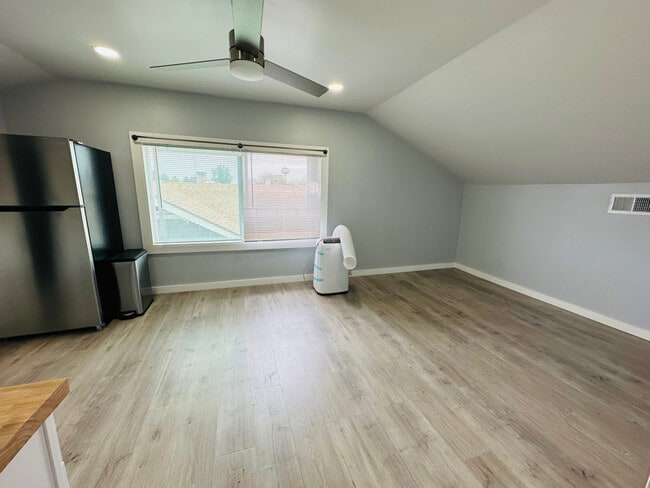 Photo - 2707 Cridge St Unit B