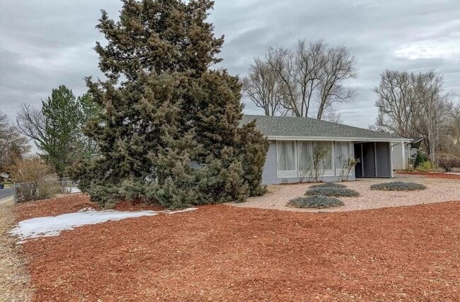 Building Photo - Charming Single-Family Home in Virginia Village, Denver