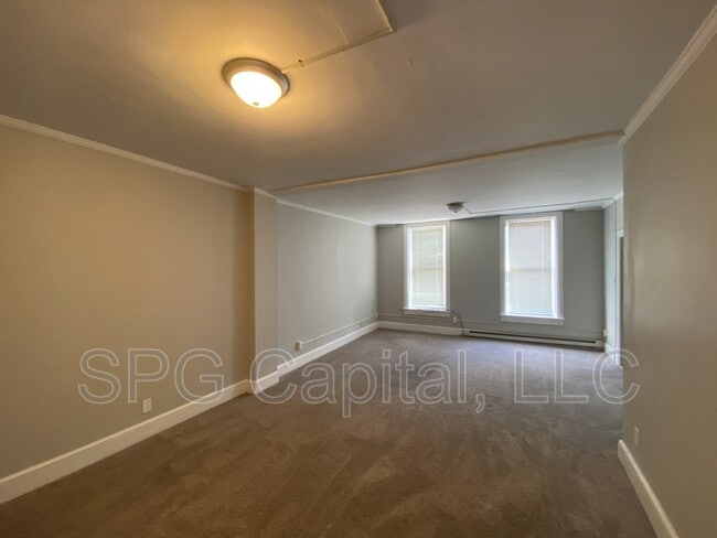 Photo - 213 S Main St