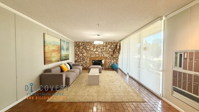 Photo - Lake Merritt Condominium 2 Bedroom, 2 Bath...