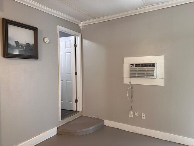 Photo - 802 N Park St Unit E