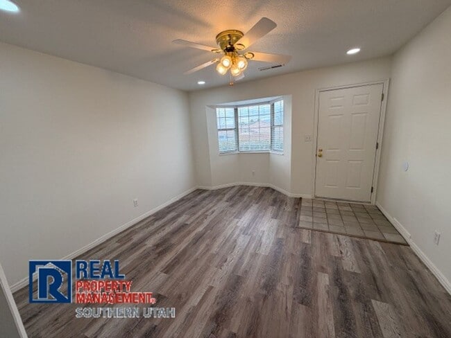 Photo - River Road Townhome