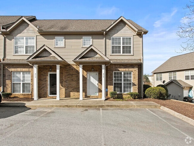 Building Photo - 215 Ashby Dr Rental