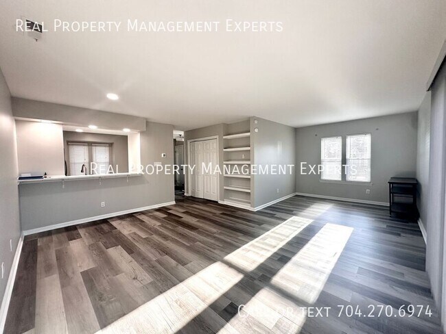 Photo - 2739 Von Thuringer Ct