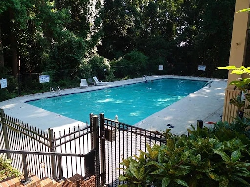 Photo - 1100 Skyland Dr