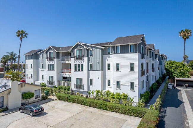 Photo - Carlyle Carlsbad Village