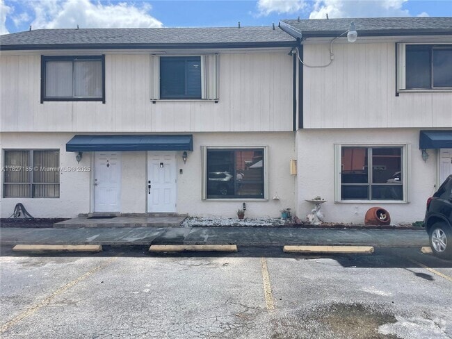 Building Photo - 8430 NW 8th St Rental