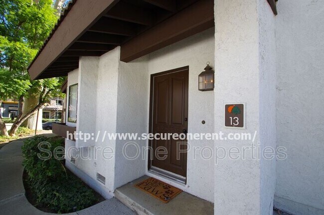 Building Photo - 6255 Canoga Ave