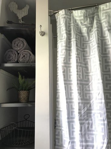 Photo - 633 E 11th Ave