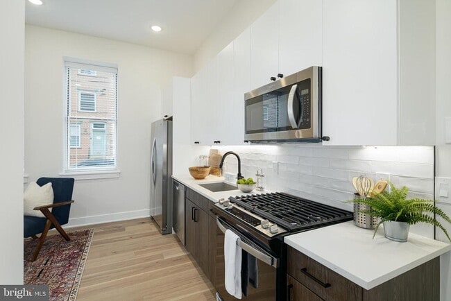 Photo - 1723 Francis St Unit 1B