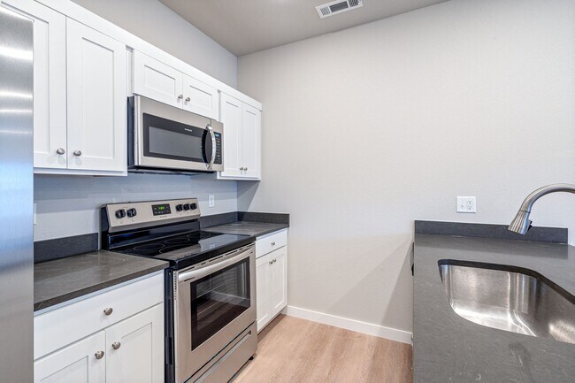 Photo - 276 N Hunter St-Lot 48 Farmington Hills Unidad #2