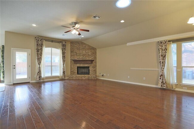 Photo - 16309 Wynstone Ln
