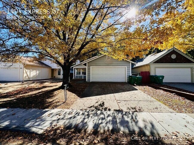 Photo - 1404 Express St