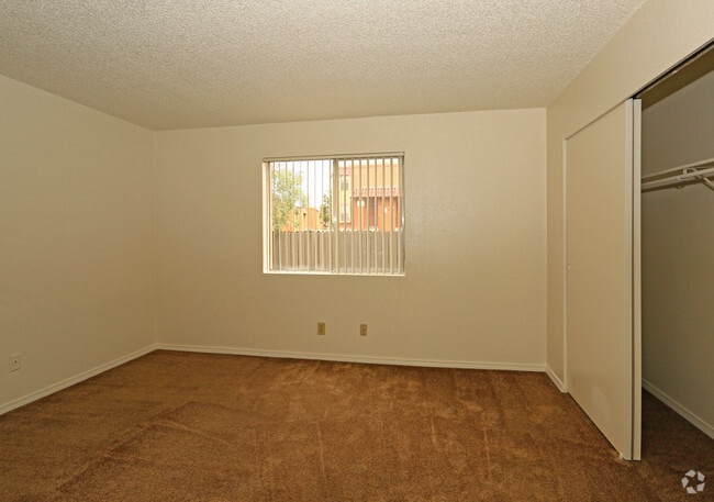 Interior Photo - Lincoln Place Rental