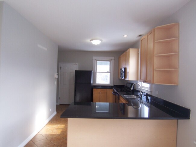 Photo - 1419 Darrow Ave Unidad 2