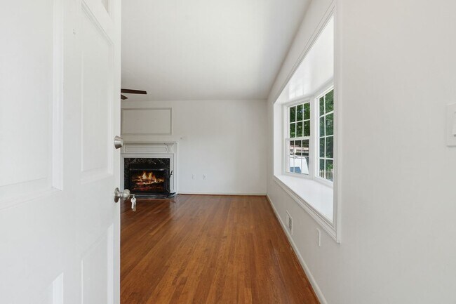 Photo - 9404 Limestone Pl