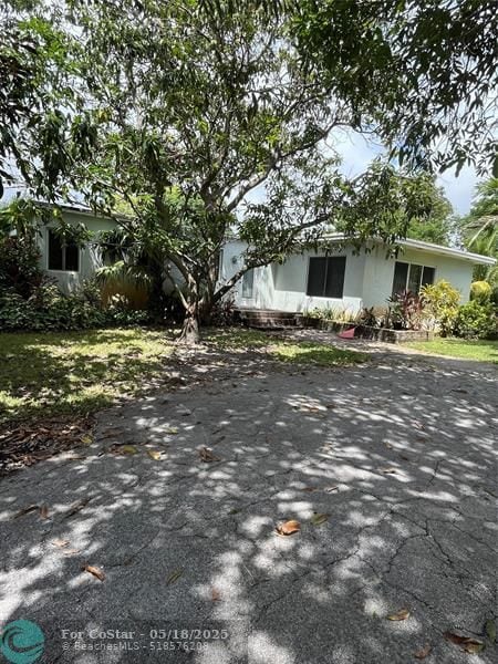 Photo - 817 NE 37th St Casa