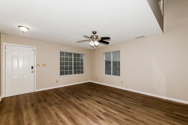 Photo - 6656 Dunsdin Dr