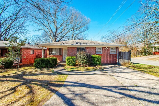 Photo - 822 N Coolidge St