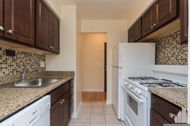Photo - 1 bedroom in Chicago IL 60660 Unit 311
