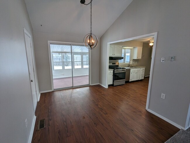 Photo - Avon Lake Ranch with Fresh Updates, Vaulted Ceilings, and More!